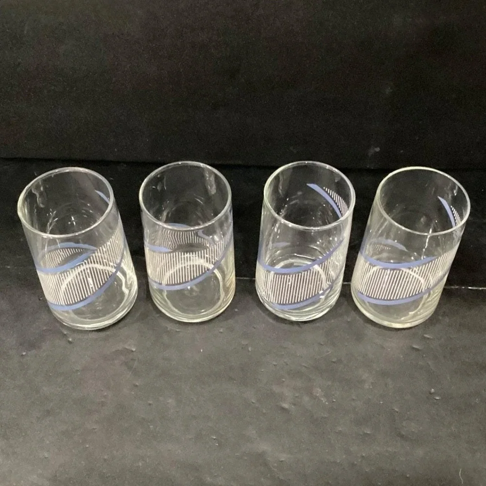 Georges Briard Style Tumblers, Set of 4, Vintage Blue Swirls & White‎ Stripes